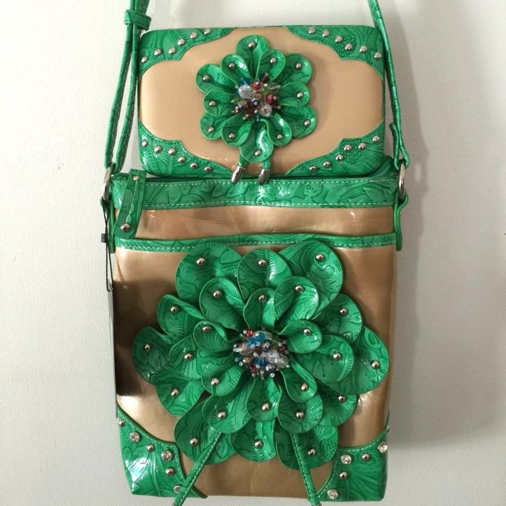 Green Dahlia Crossbody Bag W/Matching Wallet
